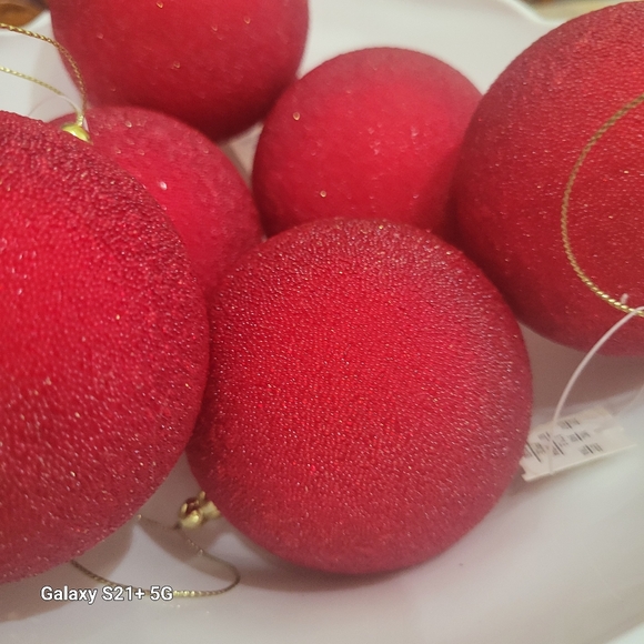 Vintage set of 6 Red ornaments - Picture 2 of 4